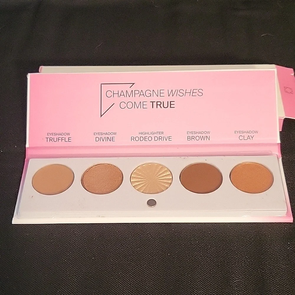 Afraid eyeshadow pallet